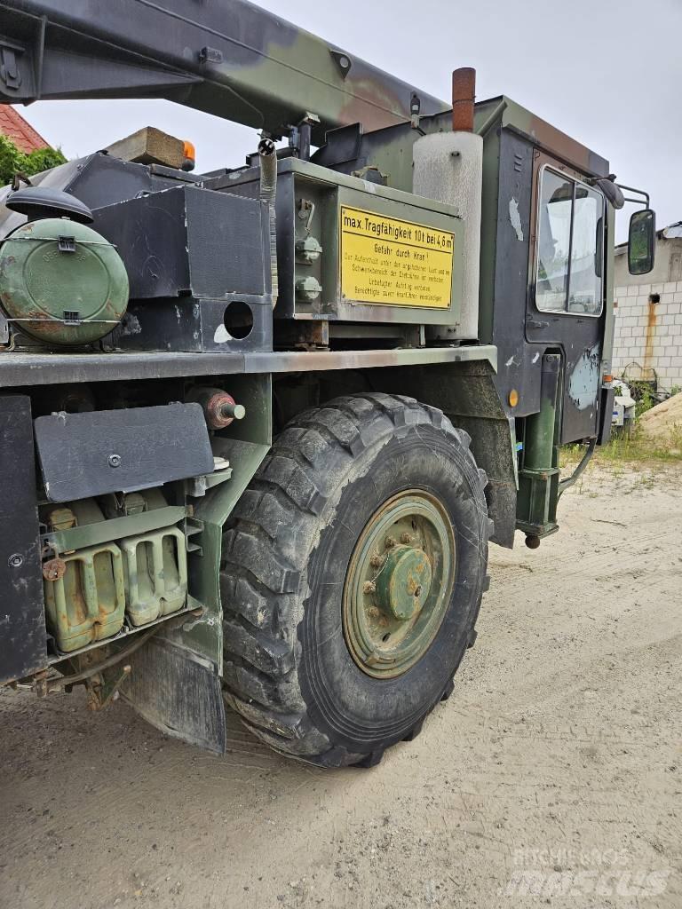 Liebherr UM 109 FKL Мини кранове