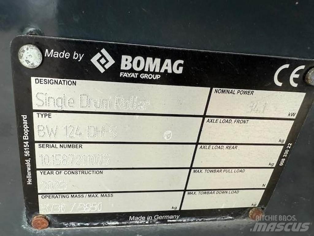 Bomag 124 DH-5 Еднобарабанни ролки
