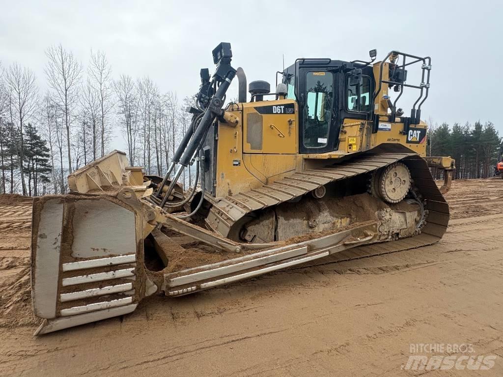 CAT D 6 T LGP Верижни булдозери
