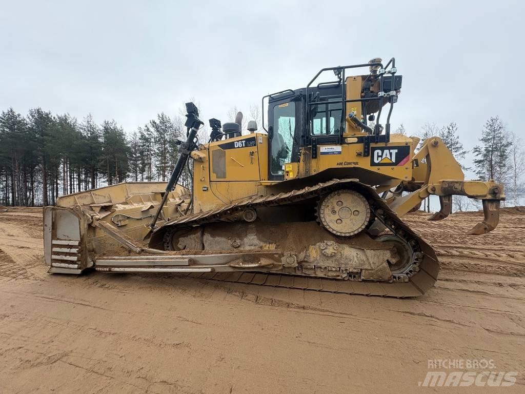 CAT D 6 T LGP Верижни булдозери
