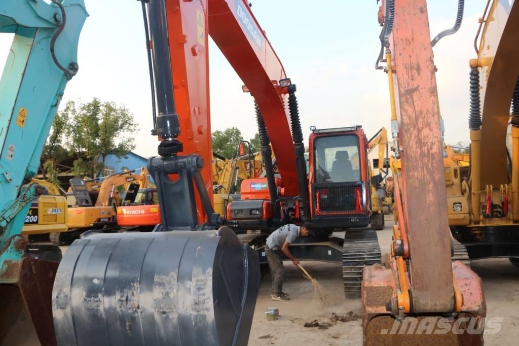 Doosan dx225 Верижен екскаватор
