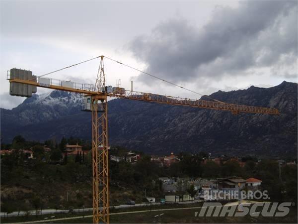 Potain MD 125 A Мачтови кранове