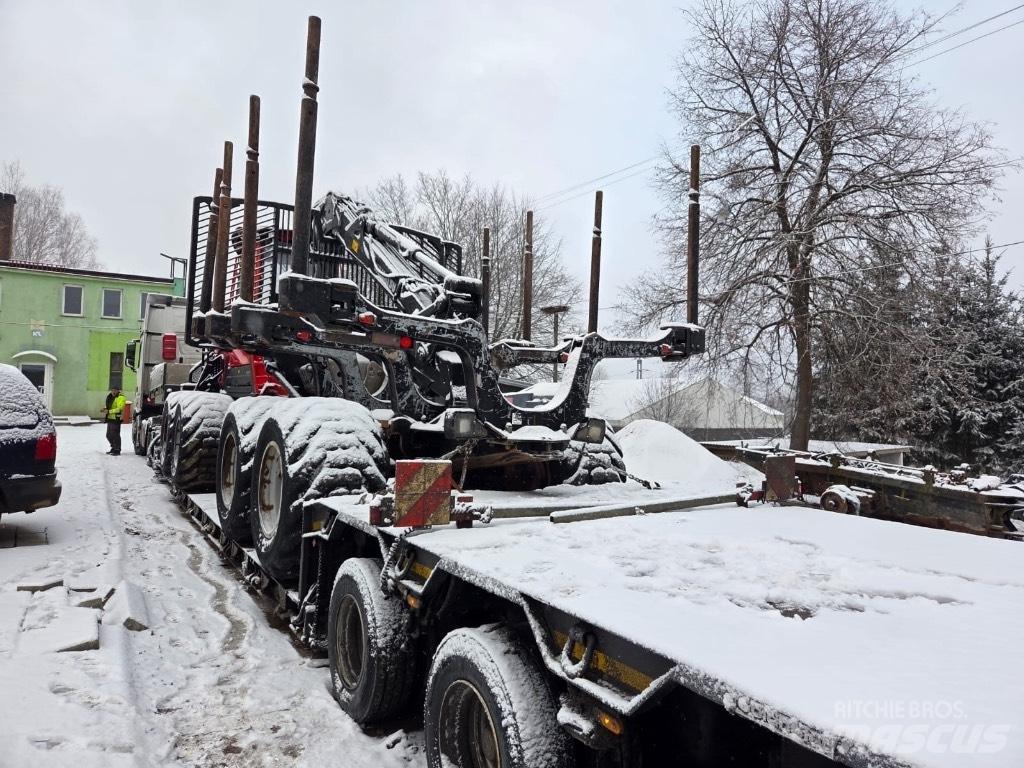 Komatsu 855 Форуардери