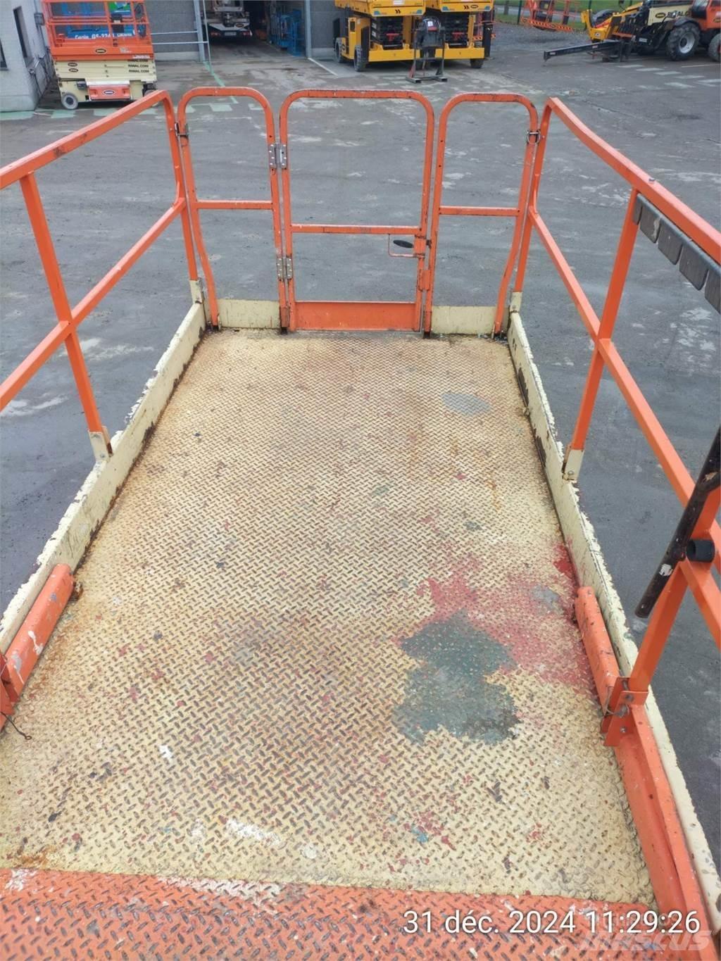 JLG 4069LE Ножични работни платформи