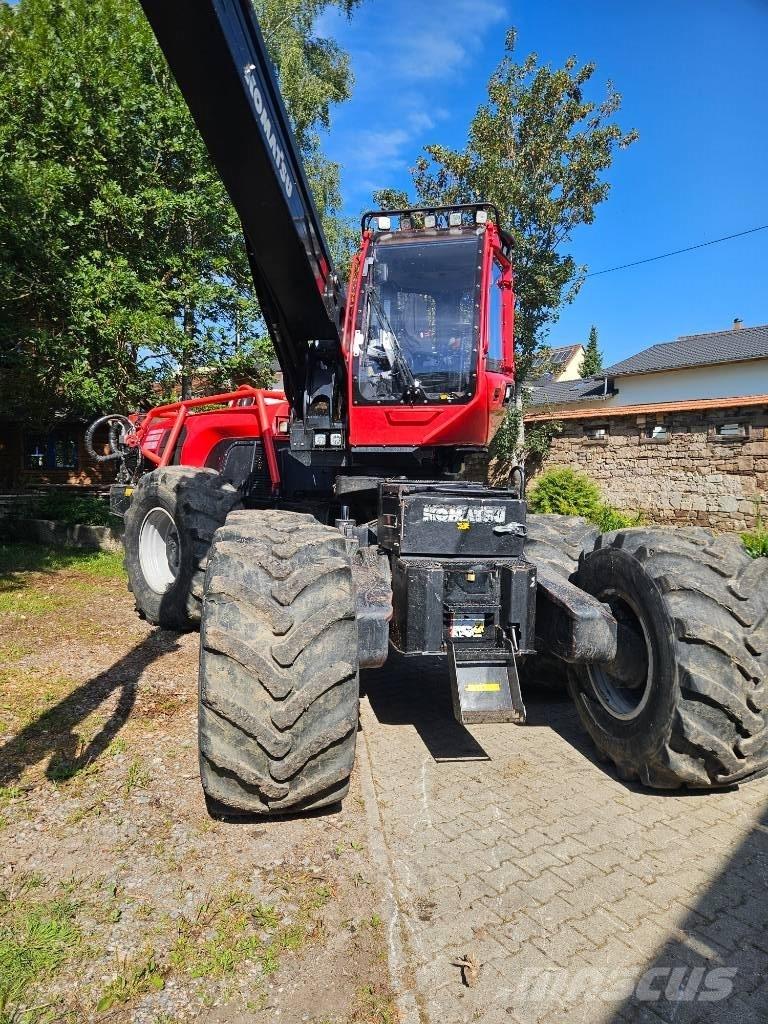 Komatsu 951 Харвестери