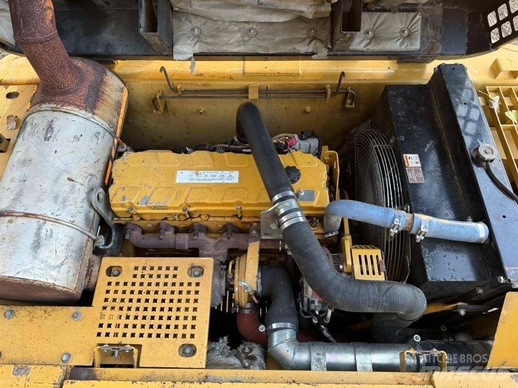 CAT 330CL Верижен екскаватор
