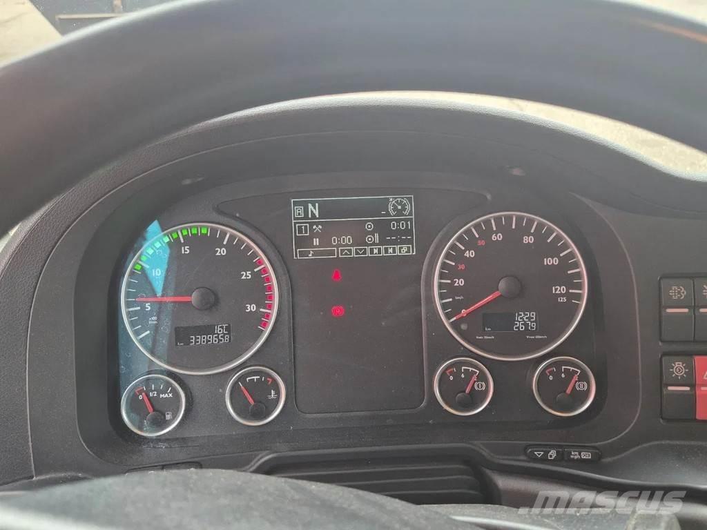 MAN 26.402 Всъдеходни кранове