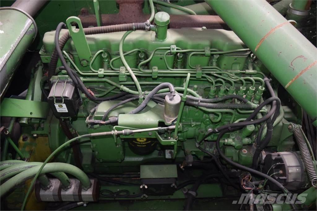 John Deere 2066 Комбайни