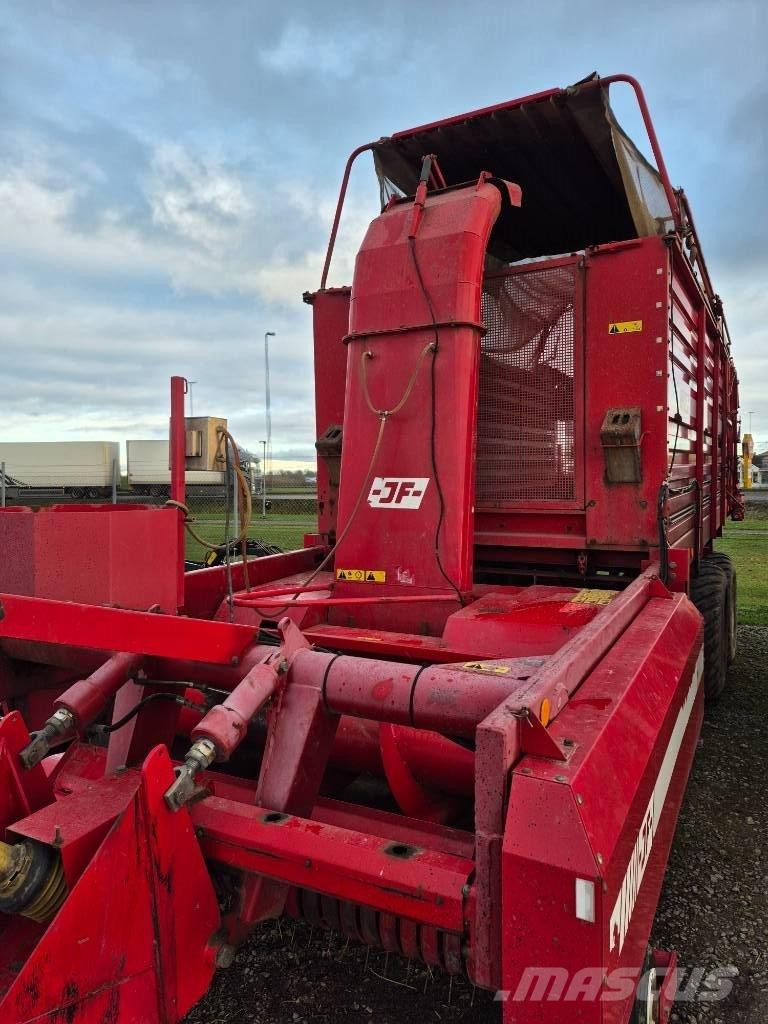 JF 3500 Самотаварещи ремаркета