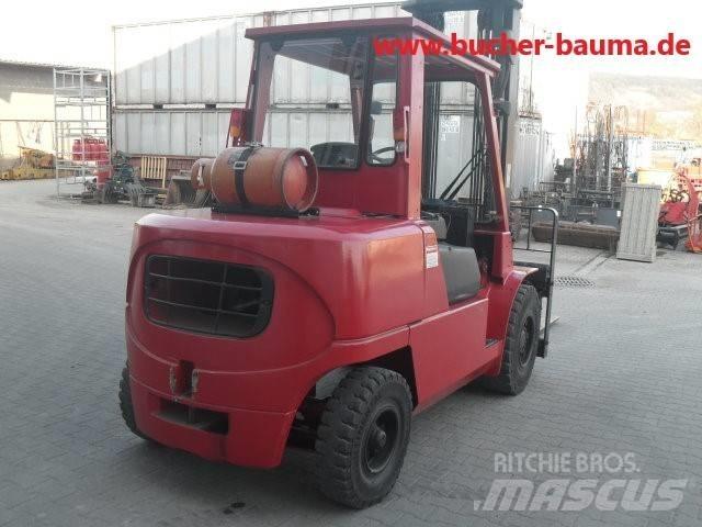 Mitsubishi GP50K Камиони с АГУ