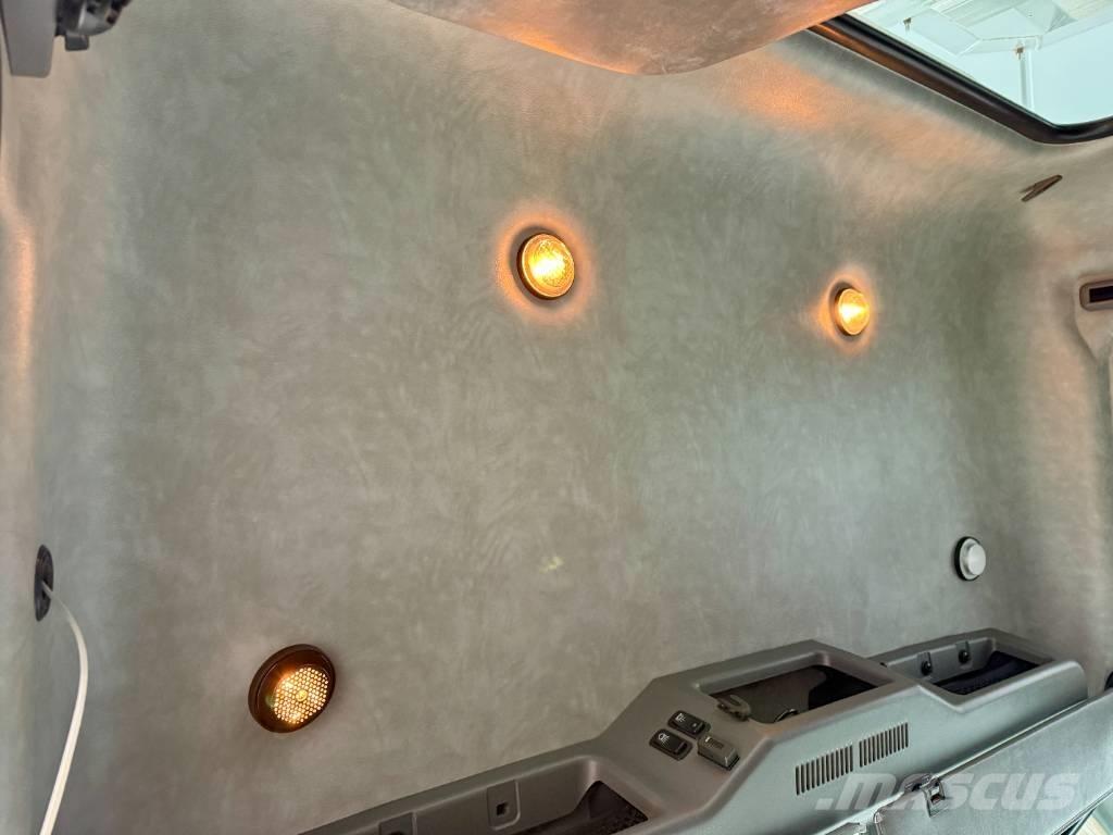 Mack GU813 Влекачи