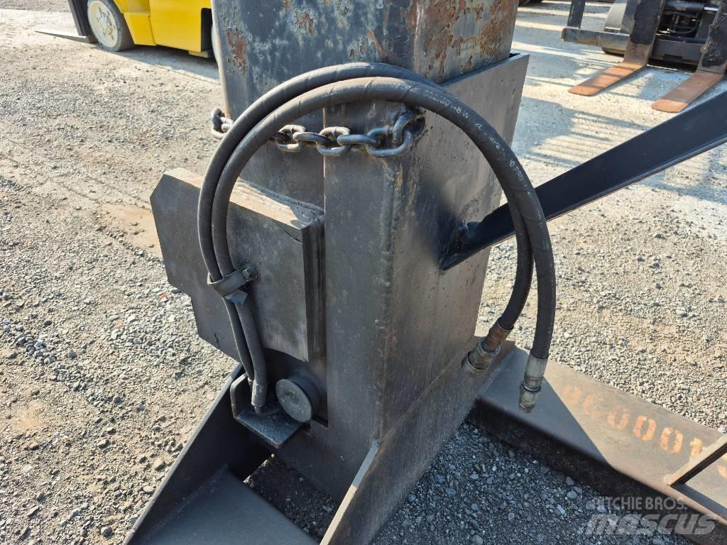  Rigger Lift 40 Вилични кари-повдигачи - други