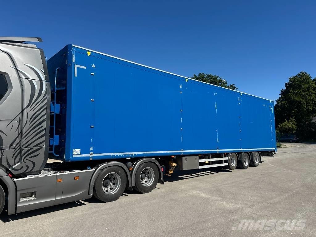 Kraker CF200 Полуремаркета с подвижен под
