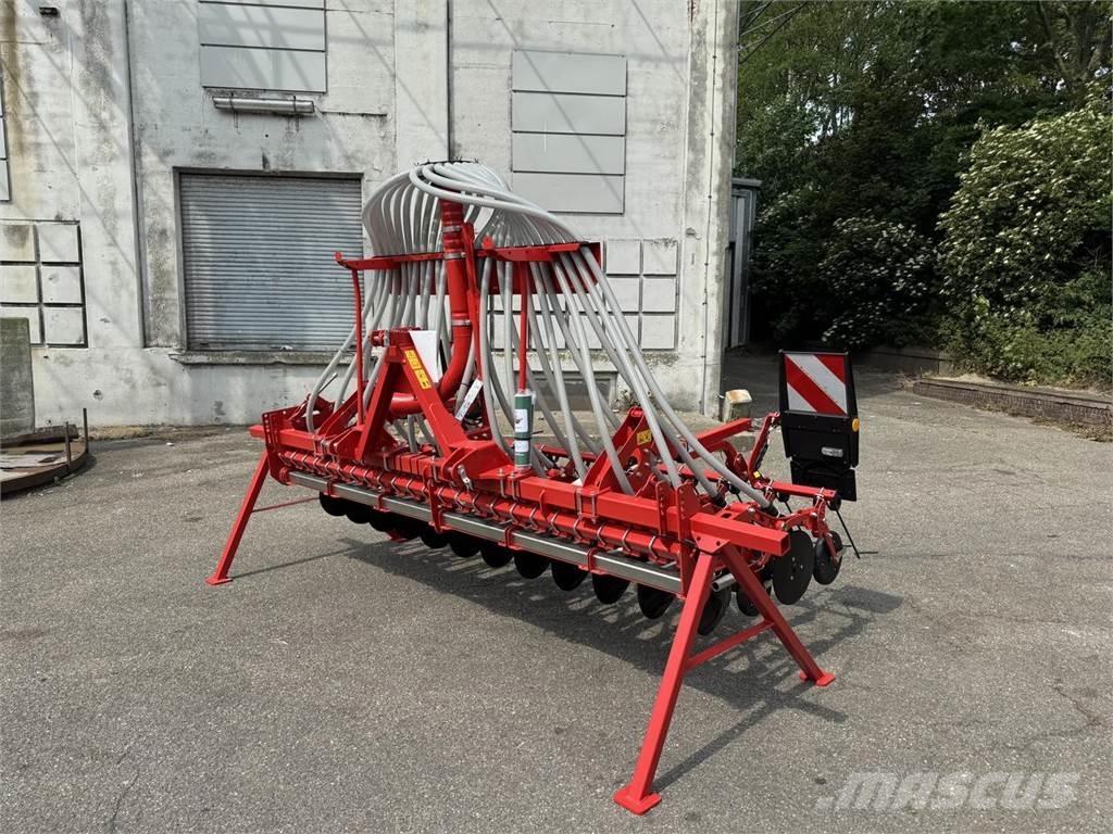 Kverneland CB 3000 Редосеялки