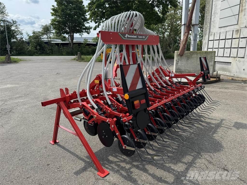 Kverneland CB 3000 Редосеялки