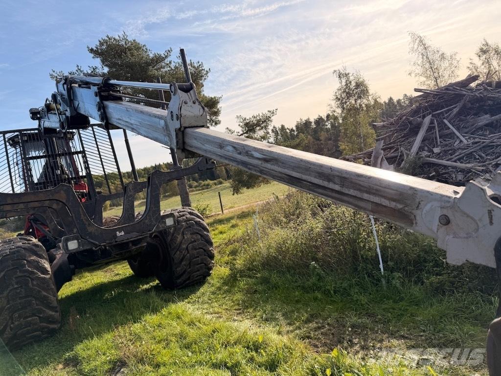 Komatsu 845 Форуардери