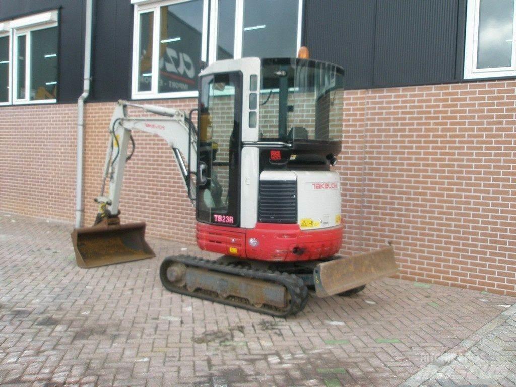 Takeuchi TB23R Мини екскаватори < 7 т