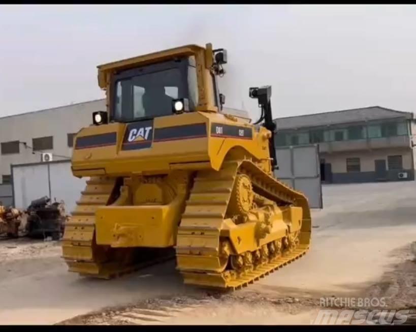 CAT D 8 T Верижни булдозери
