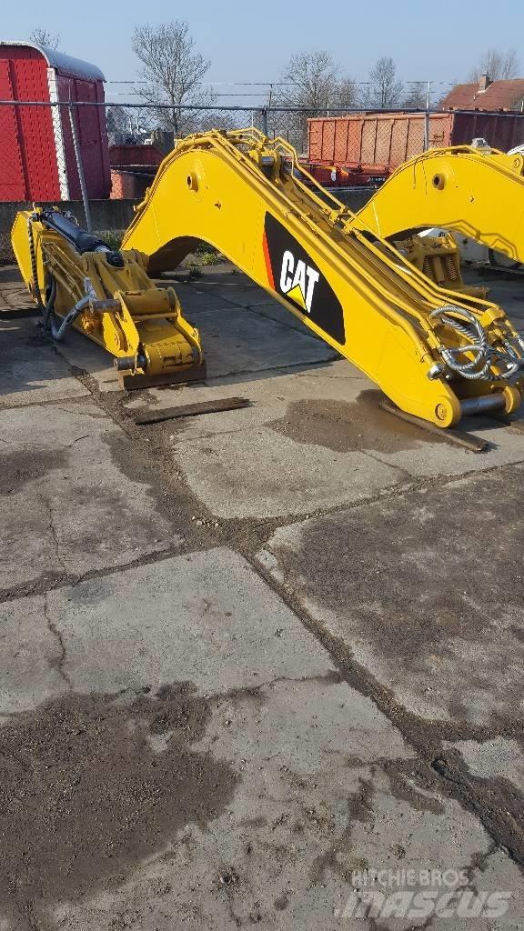 CAT 320D Arm Товарачи със заден ескаватор