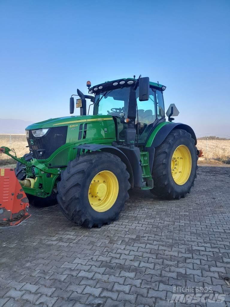 John Deere 6250R Трактори