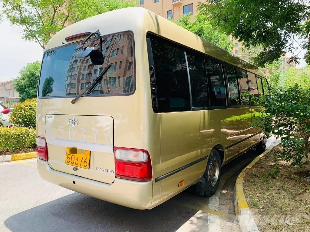 Toyota Coaster Bus Мини бусове