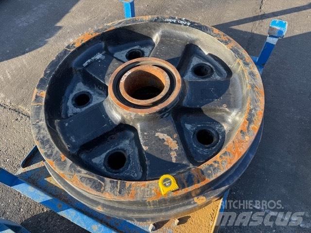 CAT 6020 NEW IDLER Релси, вериги и ходова част
