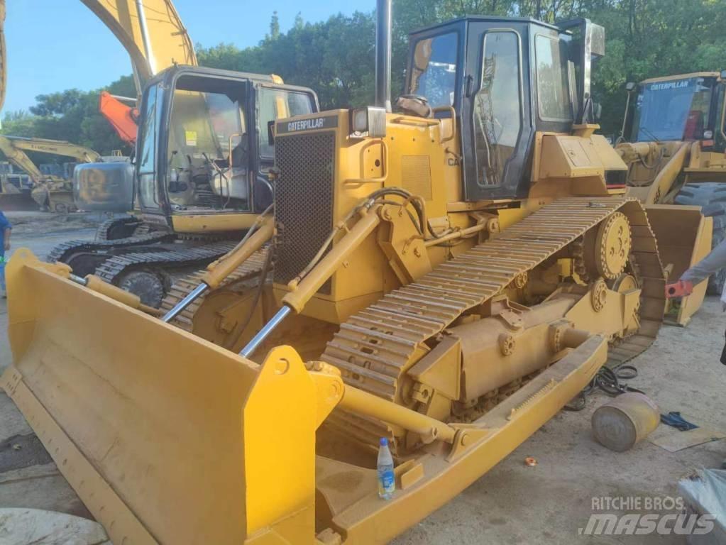 CAT D 6 R Верижни булдозери
