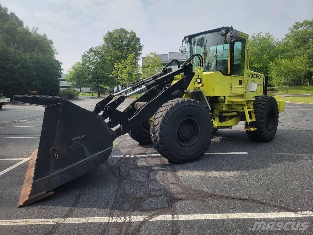 Volvo MICHIGAN L90B Колесни товарачи