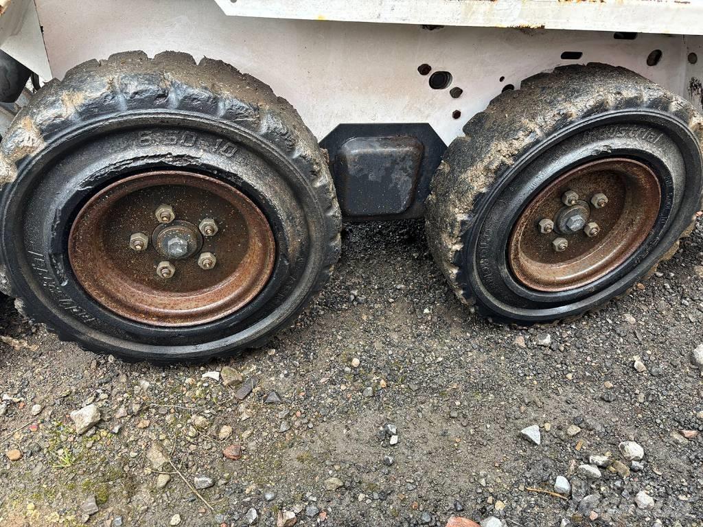 Bobcat S 70 Мини товарачи
