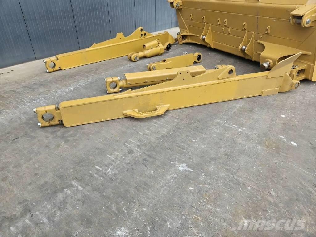 CAT D8N SU Остриета