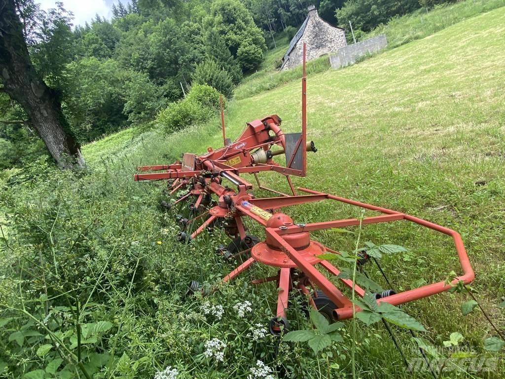 Kuhn GF6301MH Гребла и сенообръщачки