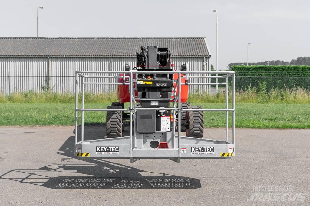 Manitou 200 ATJ e Съчленени стрелови подемници