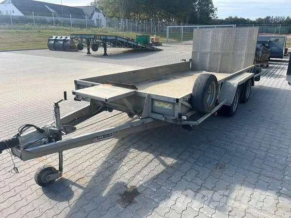 Ifor Williams GP 146 Леки ремаркета

