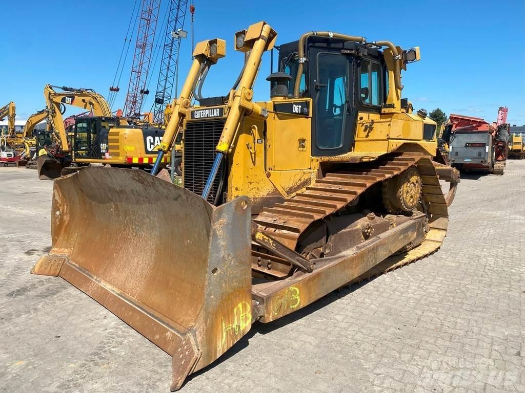 CAT D6T XW NVT Верижни булдозери
