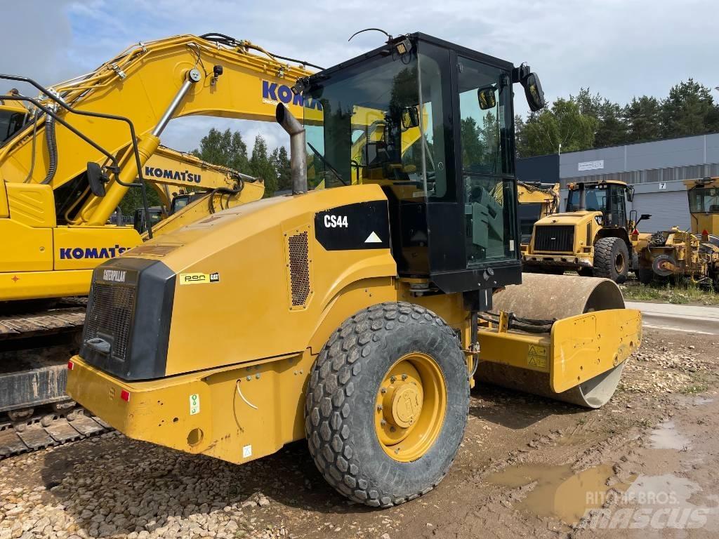 CAT CS44 Еднобарабанни ролки
