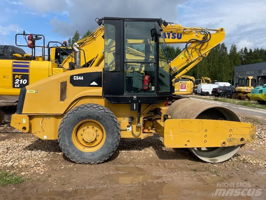 CAT CS44 Еднобарабанни ролки
