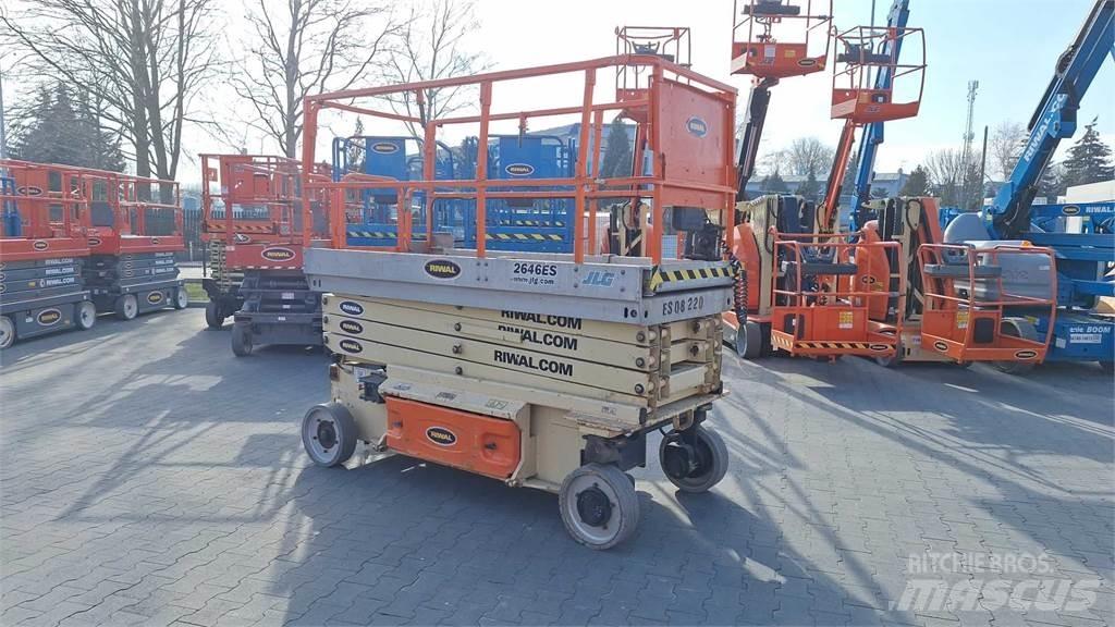 JLG 2646ES Ножични работни платформи