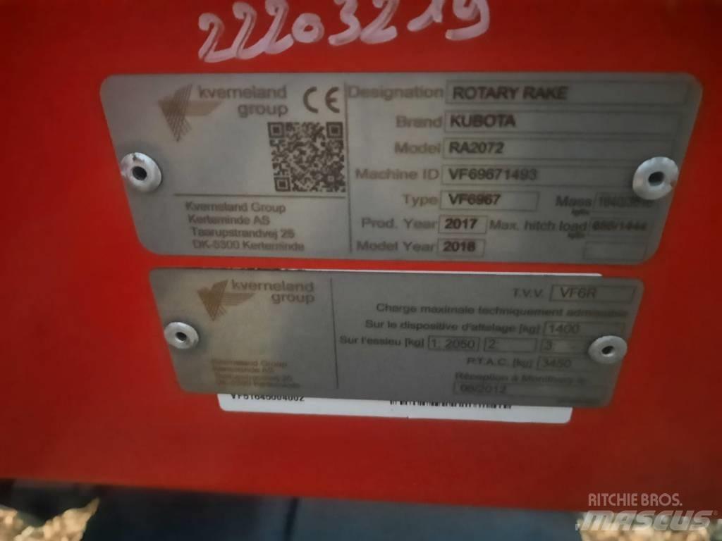 Kubota RA2072 Гребла и сенообръщачки