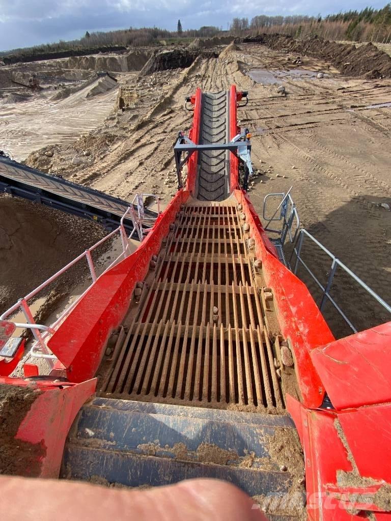 Finlay 883+ Мобилни скрийнери
