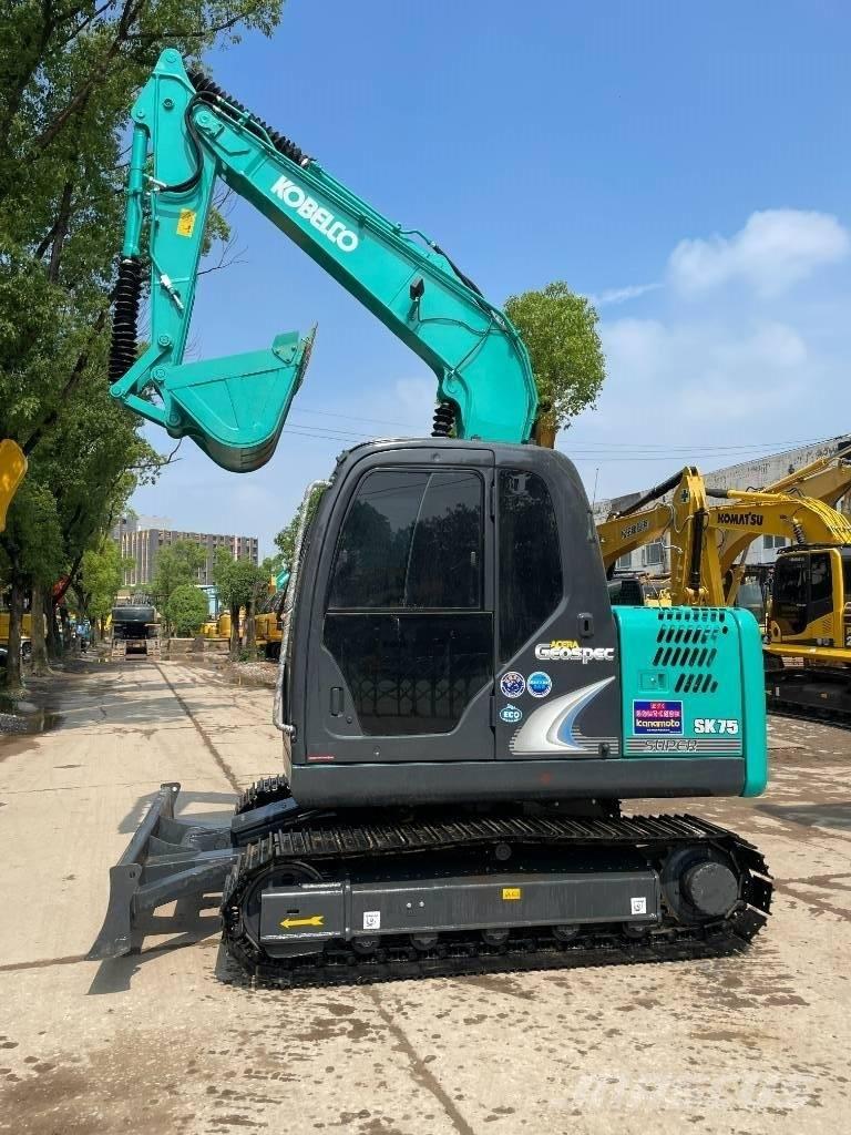 Kobelco SK 75 Мини екскаватори < 7 т