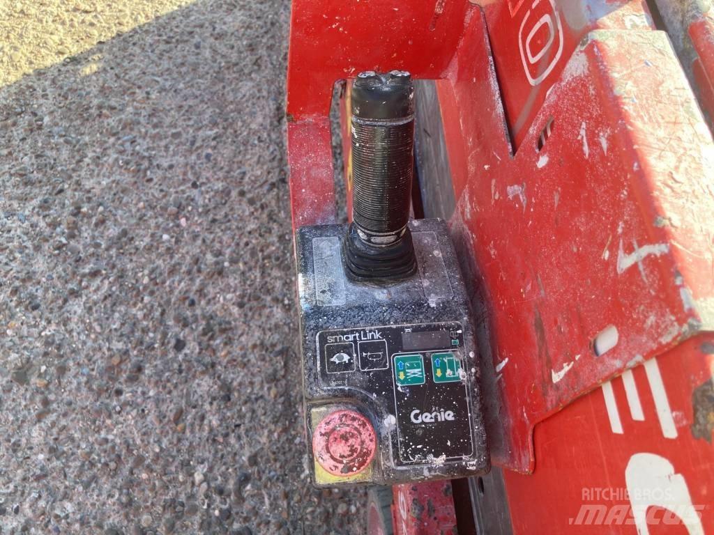 Manitou 100 SEC Ножични работни платформи