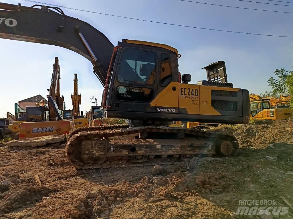 Volvo EC 240 Верижен екскаватор