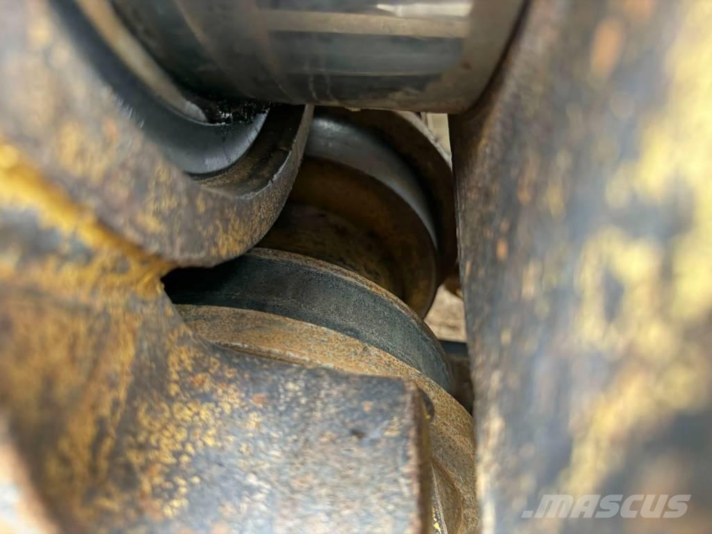 CAT D6R III XL Верижни булдозери
