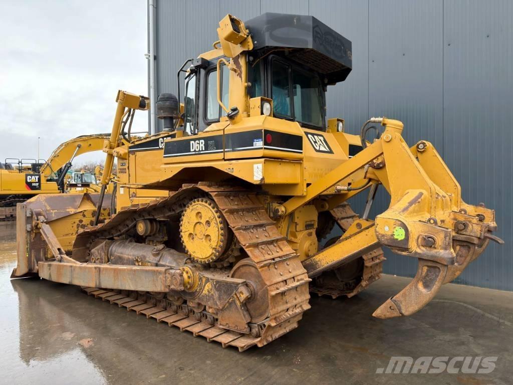 CAT D6R III XL Верижни булдозери

