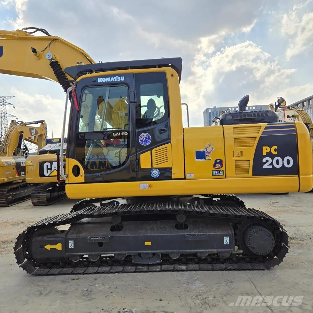 Komatsu PC 200-8 Верижен екскаватор