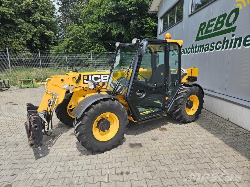 JCB 525-60 Телескопични товарачи