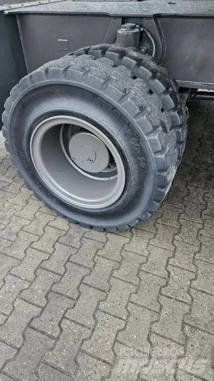 Sennebogen 835MD Оператори на отпадъци/индустрия
