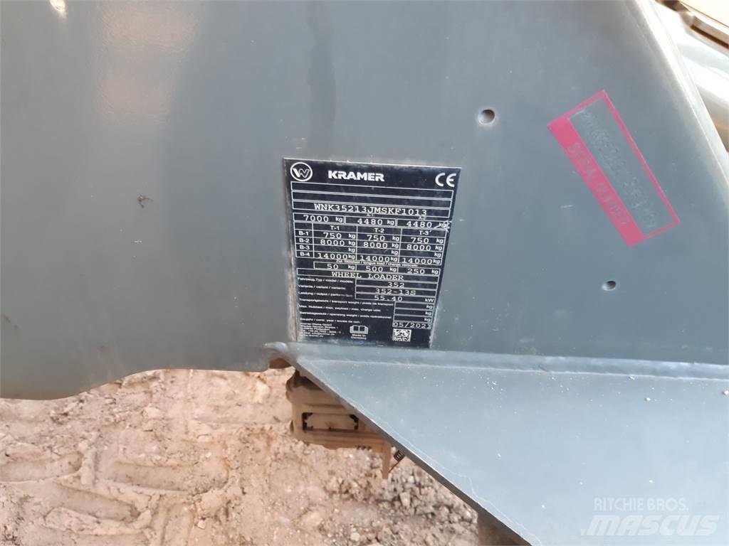 Kramer 8105 Колесни товарачи