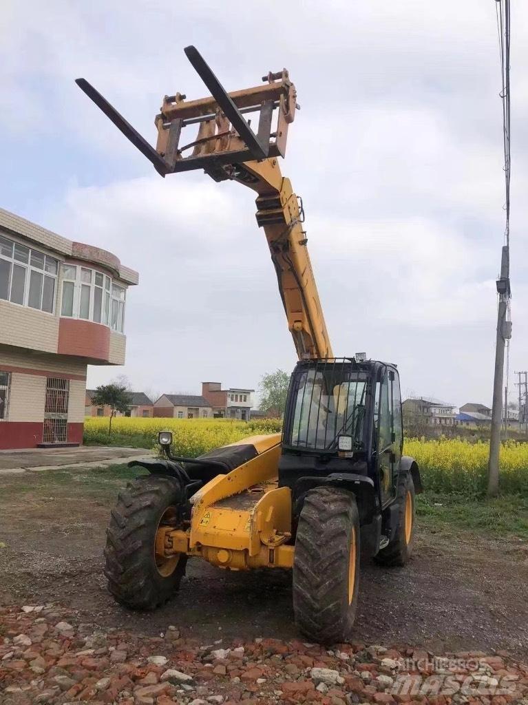 JCB 535-95 Телескопични товарачи