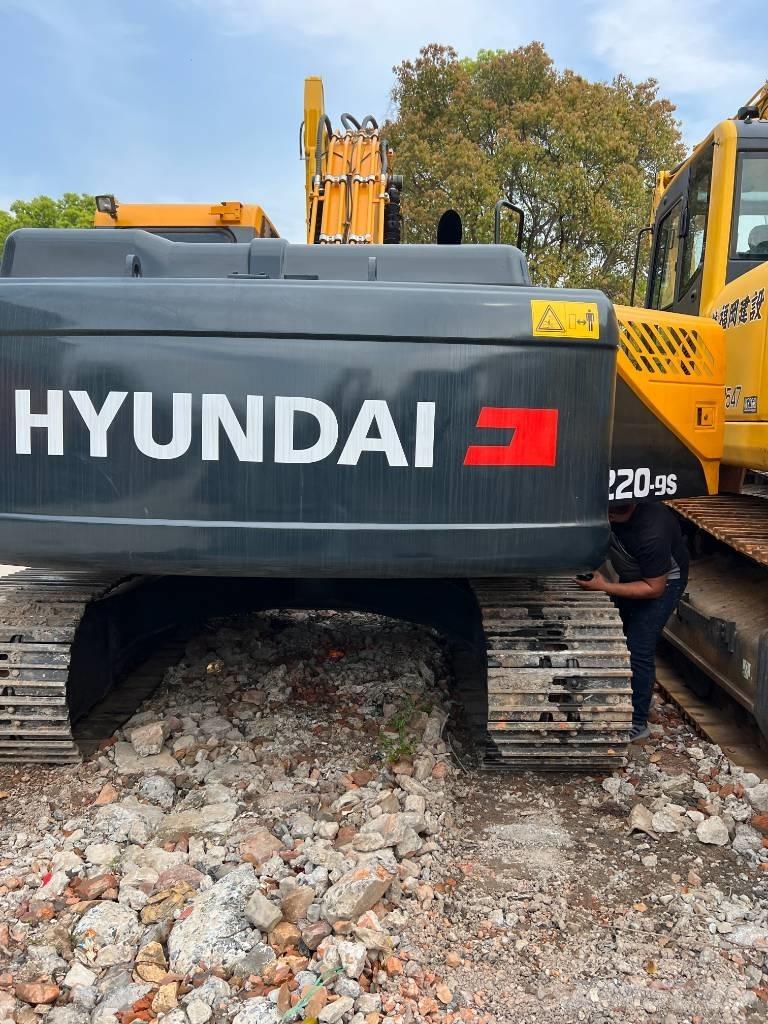 Hyundai 220LC-9S Верижен екскаватор